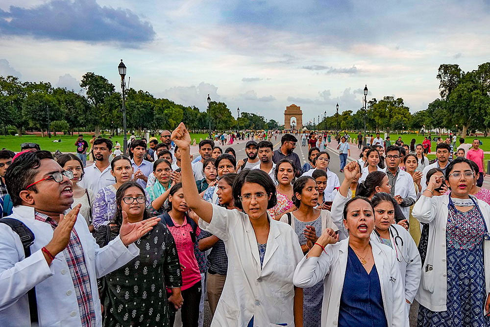 Doctors protest in Delhi against Kolkata junior doctors rape and murder