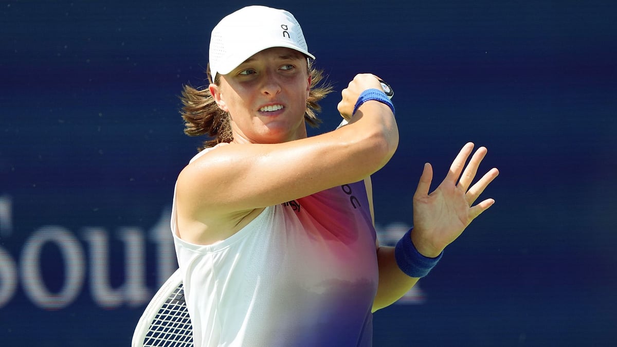 Swiatek came from behind to deny Andreeva