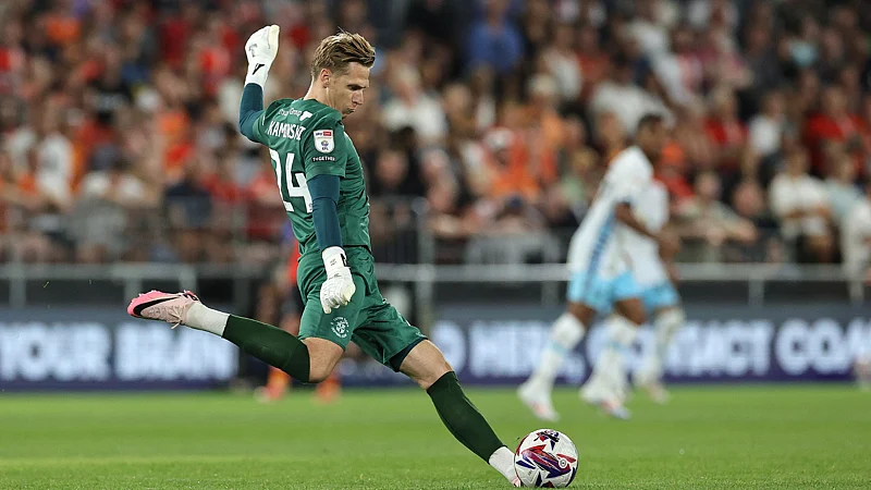 Thomas Kaminski-football