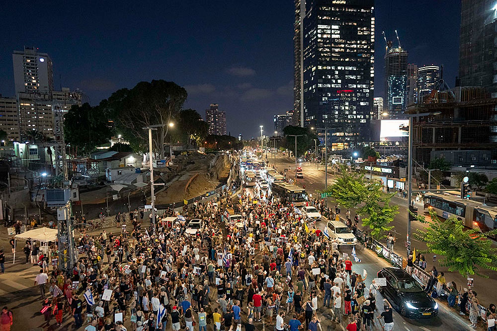 Israel-Hamas war: Israeli hostages families protest_7