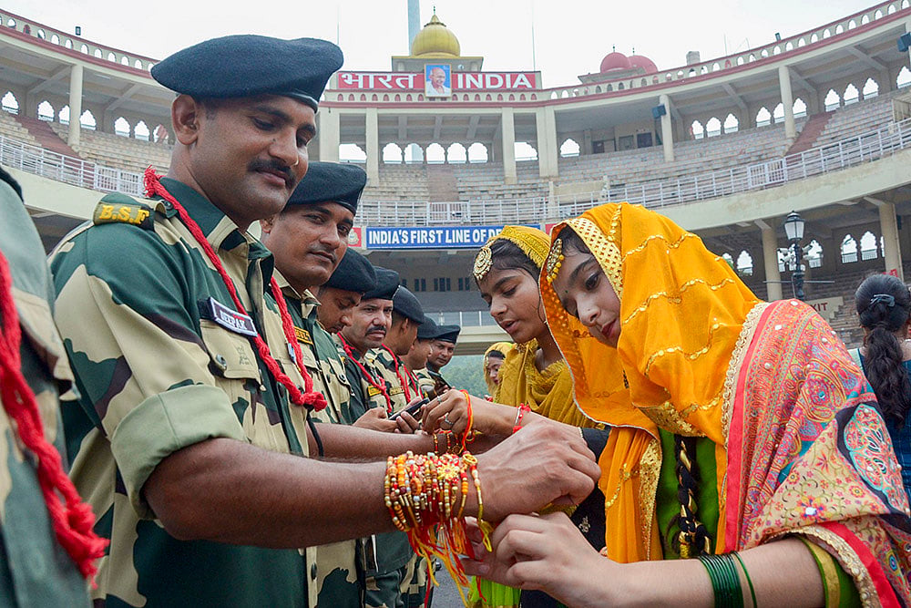 Raksha Bandhan celebration 2024_Rakshabandhan festival at India-Pakistan Attari-Wagah Border post