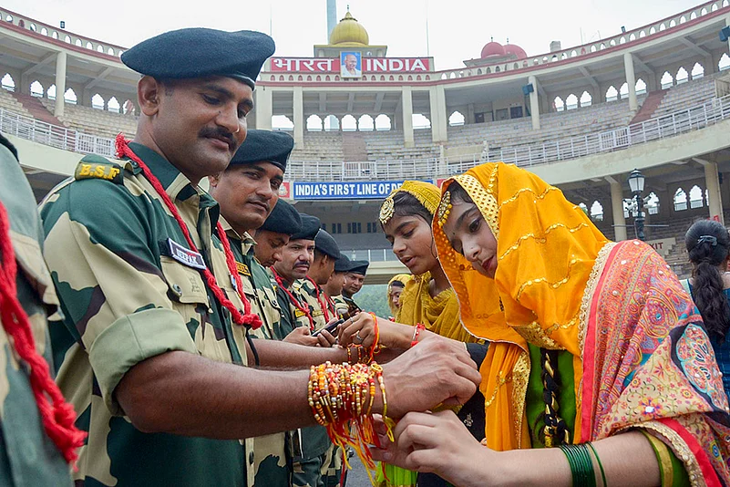 Raksha Bandhan celebration 2024_Rakshabandhan festival at India-Pakistan Attari-Wagah Border post