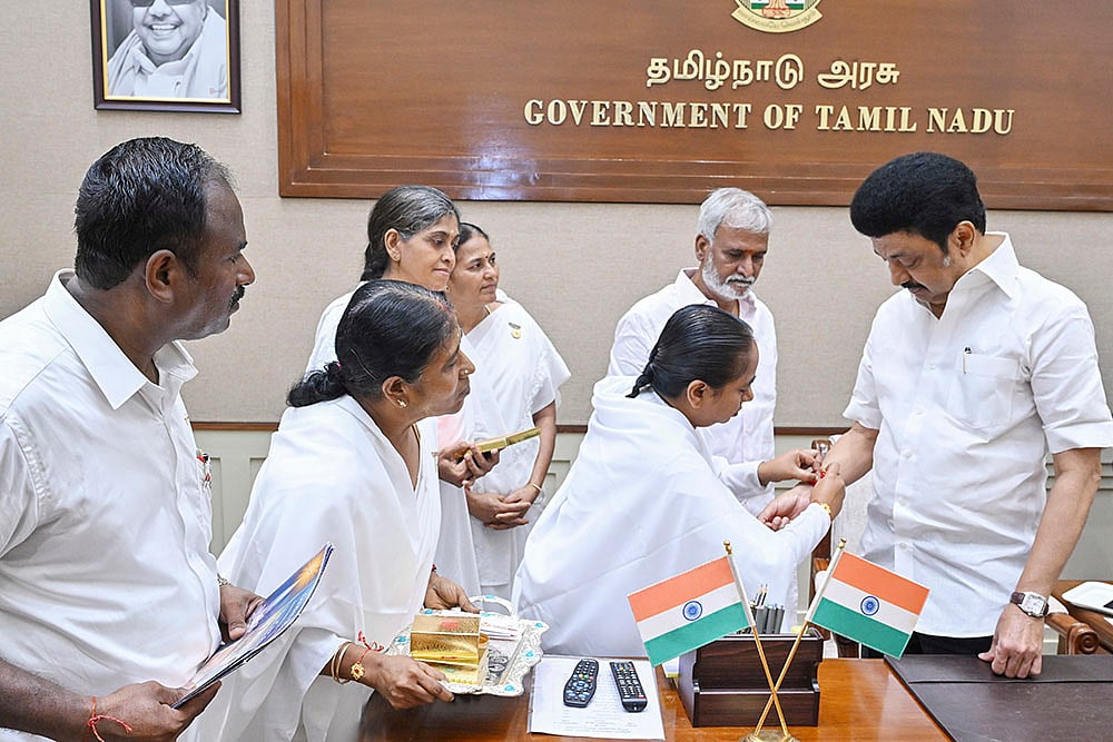 Raksha Bandhan celebration 2024_Brahmakumaris tie rakhi to Tamil Nadu Chief Minister MK Stalin