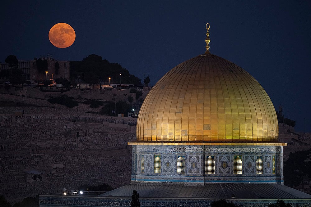2024 August Full supermoon in Israel