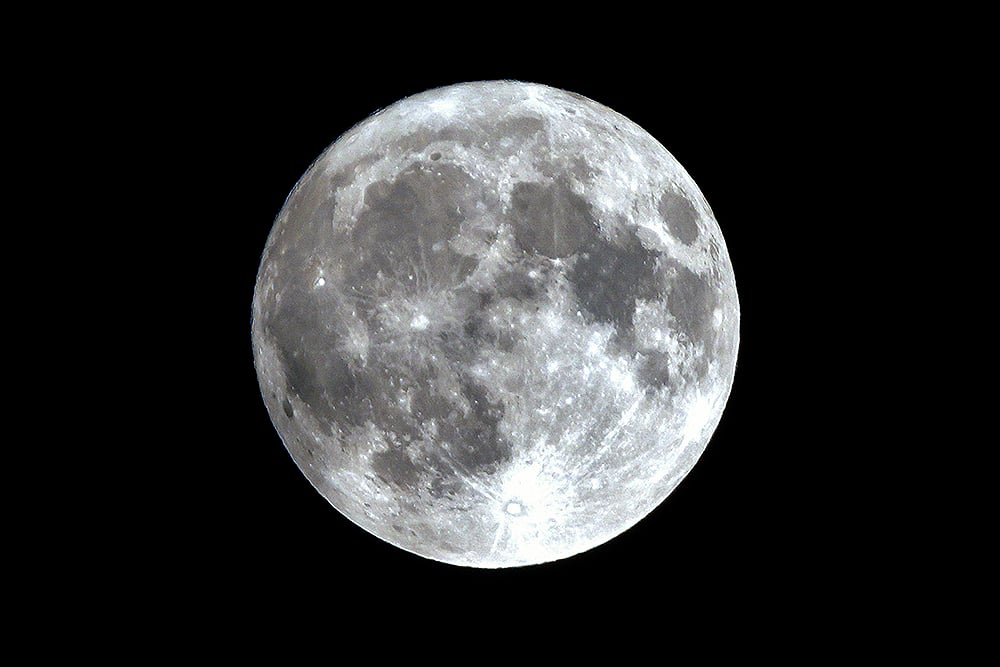 2024 August Full supermoon in China