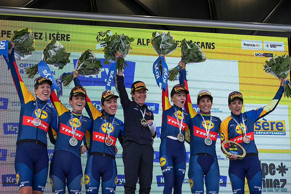 2024 Cycling Tour de France Women cycling race eighth stage_7