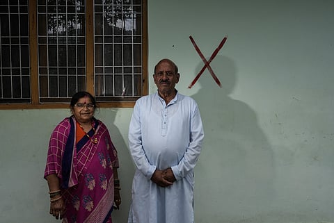 At this age, Bhagwati Prasad Kaparwan and Shyama Devi Kaparwan are forced to live in a rented home 