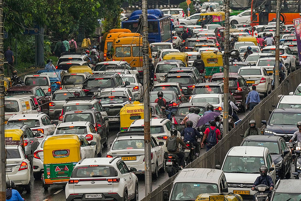 Delhi Weather Monsoon Rains_Vehicles stuck in a traffic jam at ITO