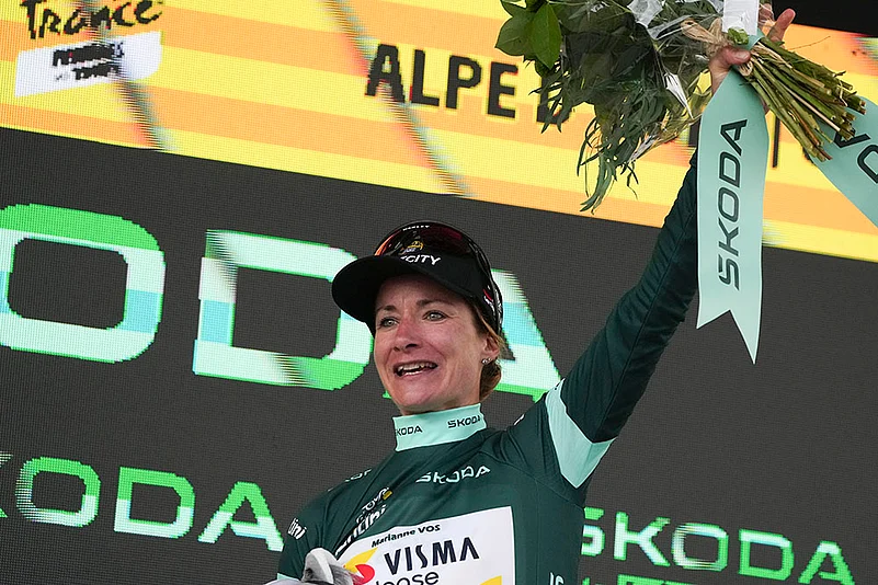 2024 Cycling Tour de France Women cycling race eighth stage_6