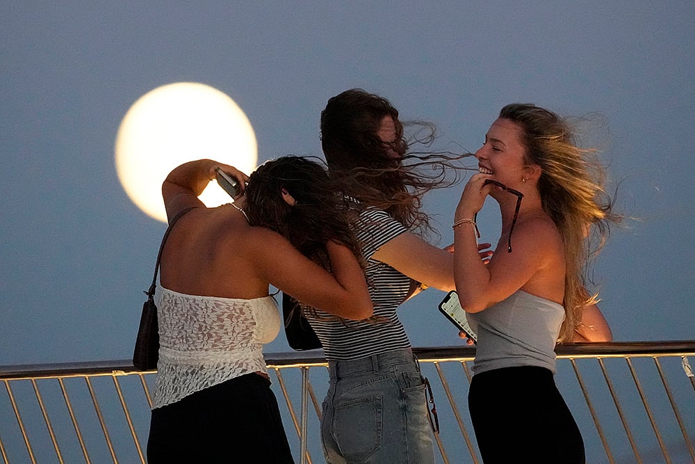 2024 August Full supermoon in Portugal