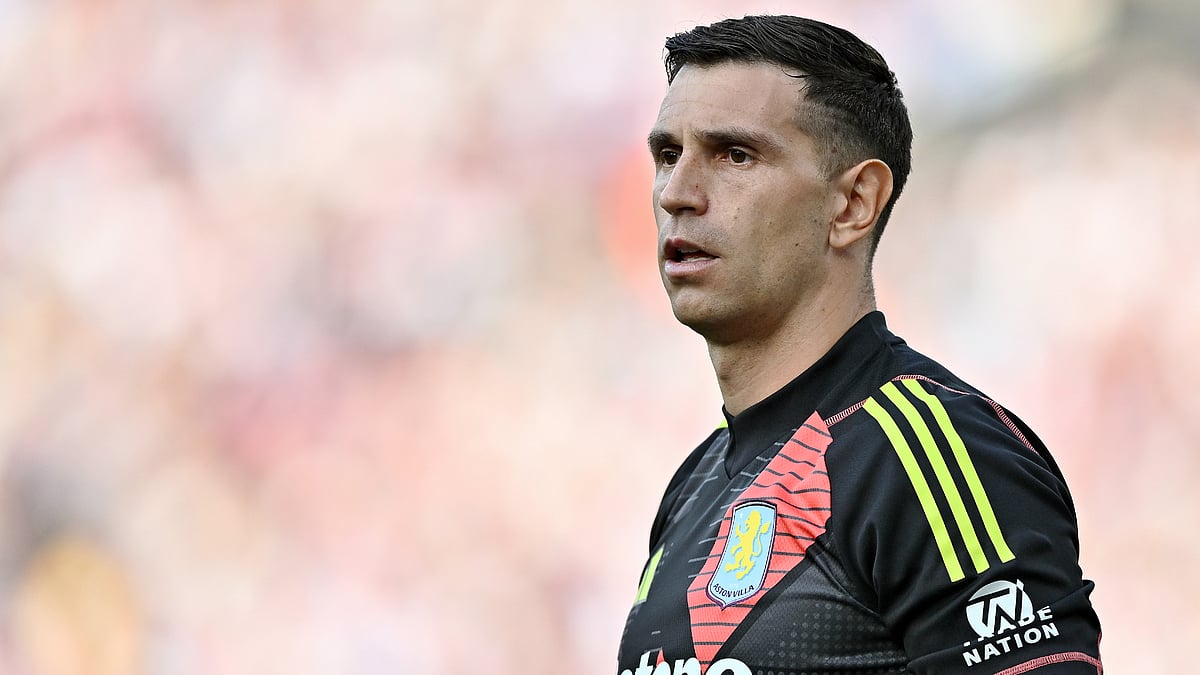 Emiliano Martinez has penned a new deal at Villa Park