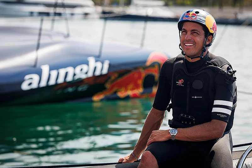 American surfer Kai Lenny at Alinghi Red Bull Racing base to test hydrofoil yachting in Barcelona_6
