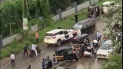 Thane SUV accident