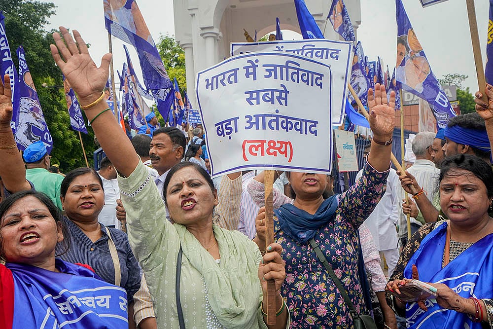 Bharat Bandh called by SC/ST organisations over reservation issue_BSP workers protest in Lucknow