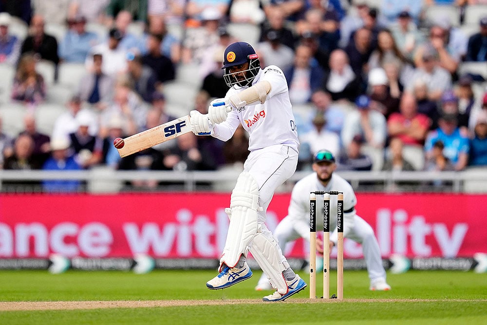 England and Sri Lanka 1st Cricket Test Day 1_Sri Lankas Dhananjaya de Silva bats against England