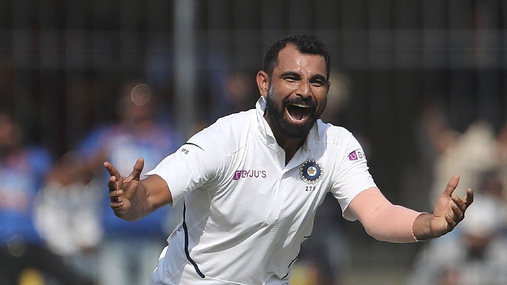 File : Mohammed Shami bowls at full-tilt at Chinnaswamy