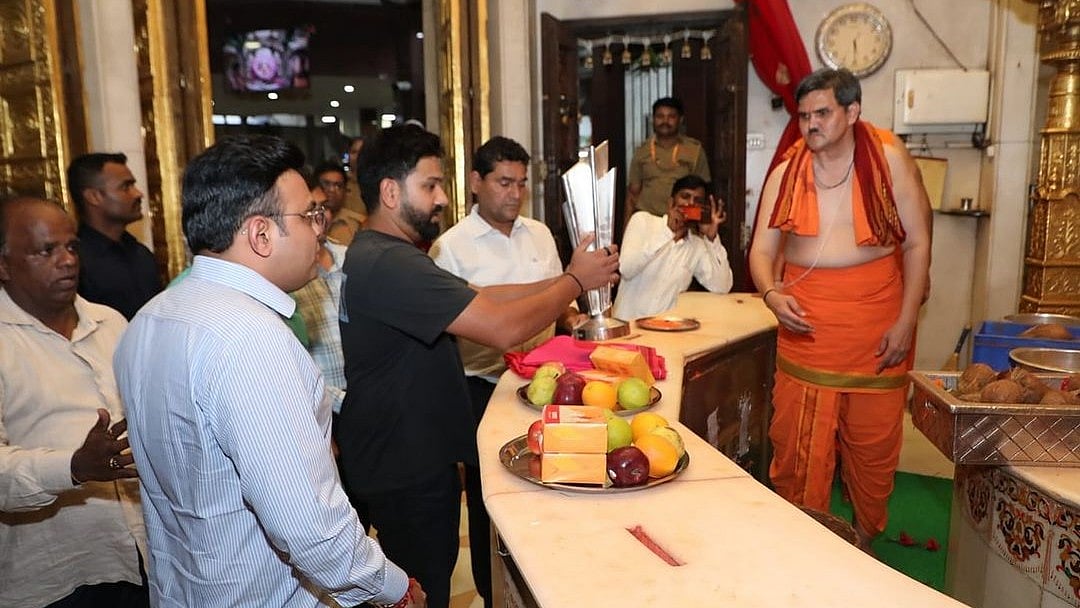 Rohit Sharma and Jay Shah at Siddhivinayak Temple - X/CricCrazyJohns