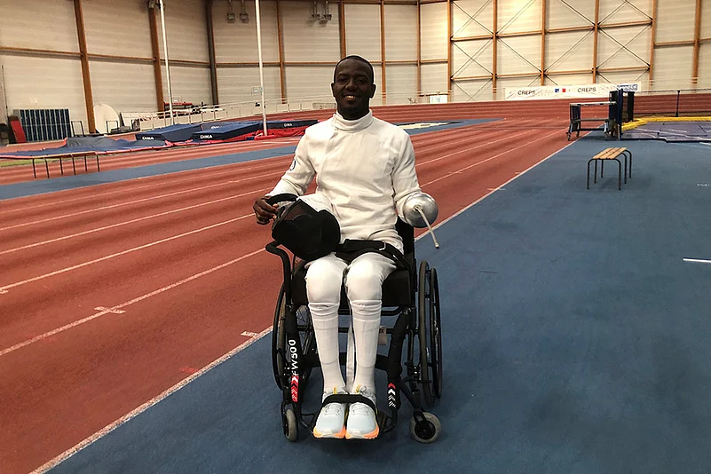 Paris Paralympics Refugee Team_Wheelchair fencing athlete Amelio Castro Grueso