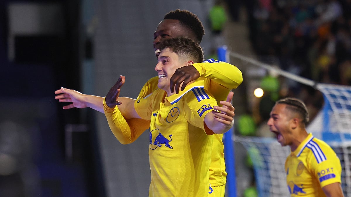 Daniel James, Leeds United, Football