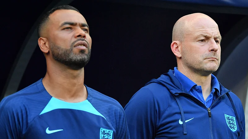 Ashley Cole-Lee Carsley-football