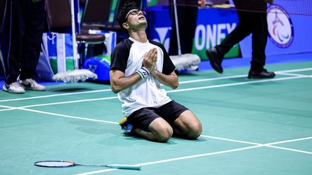 para-badminton-player-suhas-ly-paris-paralympics-games-2024-x