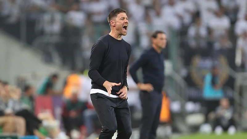 Xabi Alonso, Bayer Leverkusen, Football