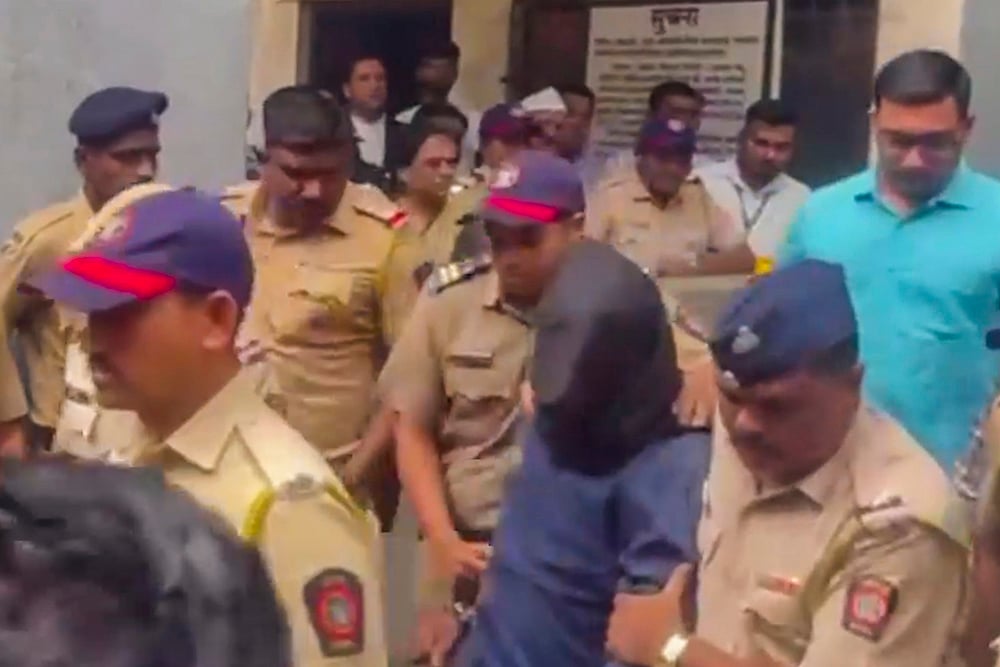 Badlapur sexual abuse case accused sent to judicial custody for 14 days