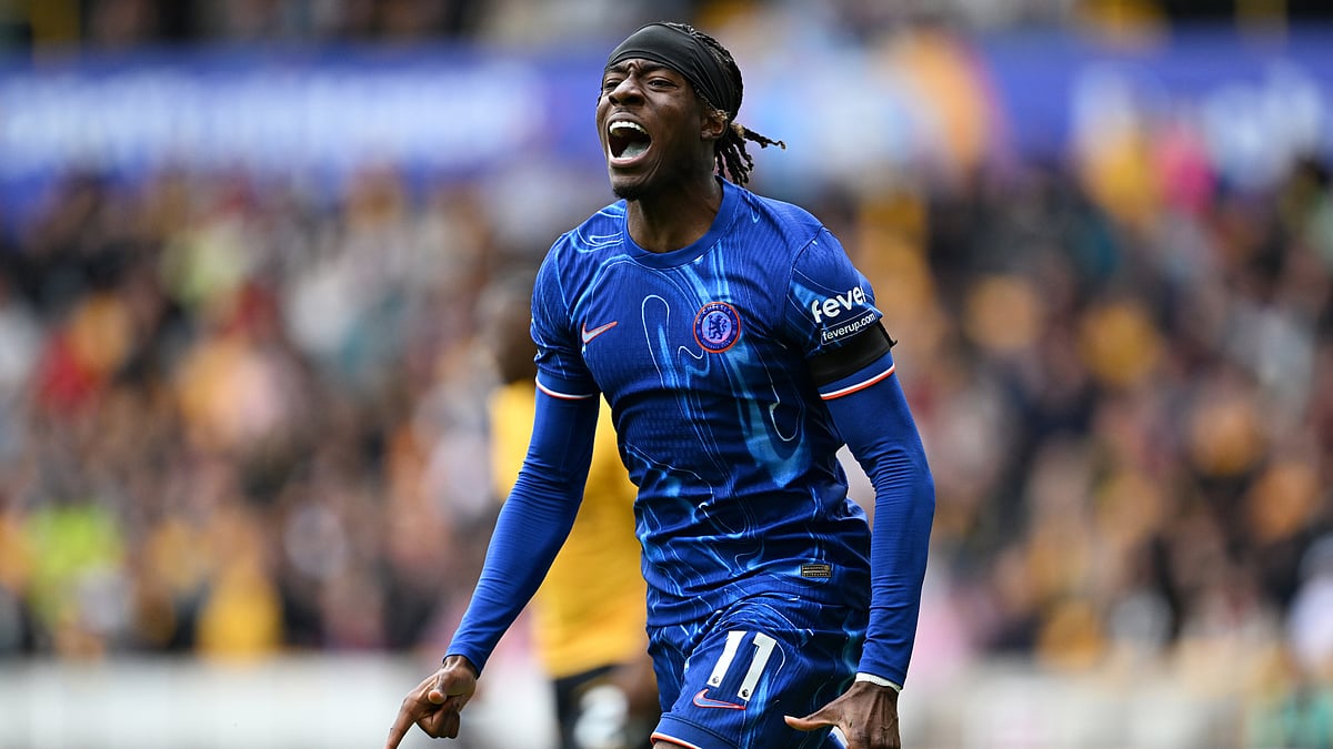Noni-Madueke-Chelsea-Wolves-football-premier-league
