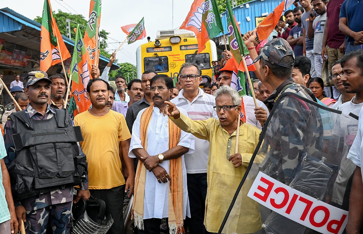 PTI : BJP's 12-hour general strike in Bengal