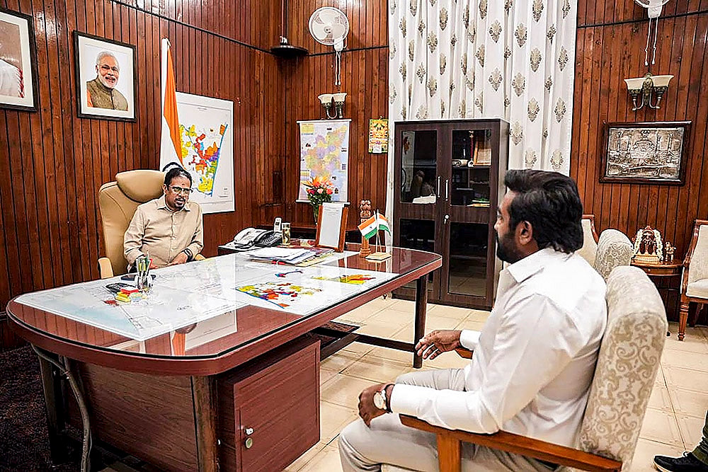 actor and producer Vijay Sethupathi meets Puducherry LG