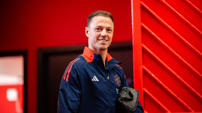 Jonny Evans, Northern Ireland, Football