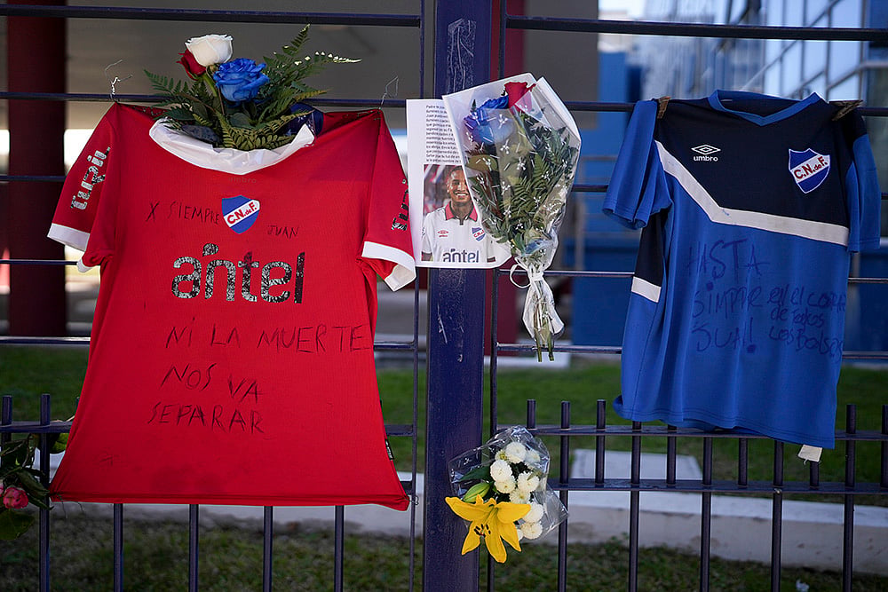 Tribute to Uruguayan Defender Juan Izquierdo_2
