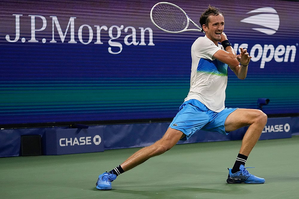 2024 US Open tennis championships Daniil Medvedev vs Fabian Marozsan_2