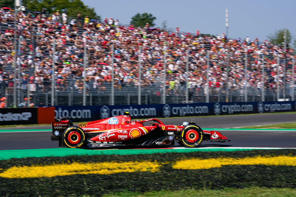 (AP Photo/Luca Bruno)
 : Ferrari driver Carlos Sainz of Spain steers his car during the first free practice ahead of the Formula One Italian Grand Prix race at the Monza racetrack, in Monza, Italy, Friday, Aug. 30, 2024. 

