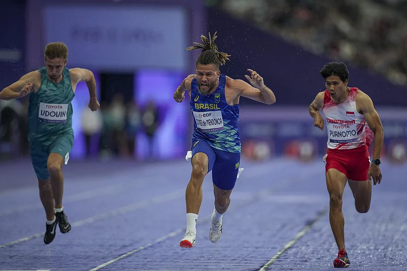 Paris Paralympics games 2024 Day 2_Mens 100m T37 race