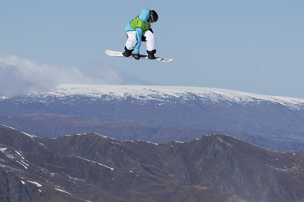 Cameron Spalding from Canada competes FIS Snowboard Slopestyle World Cup
