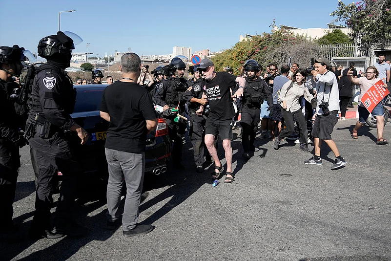 israel hamas war holon stabbing tel aviv