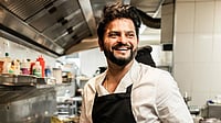 Raina Amsterdam : Suresh Raina