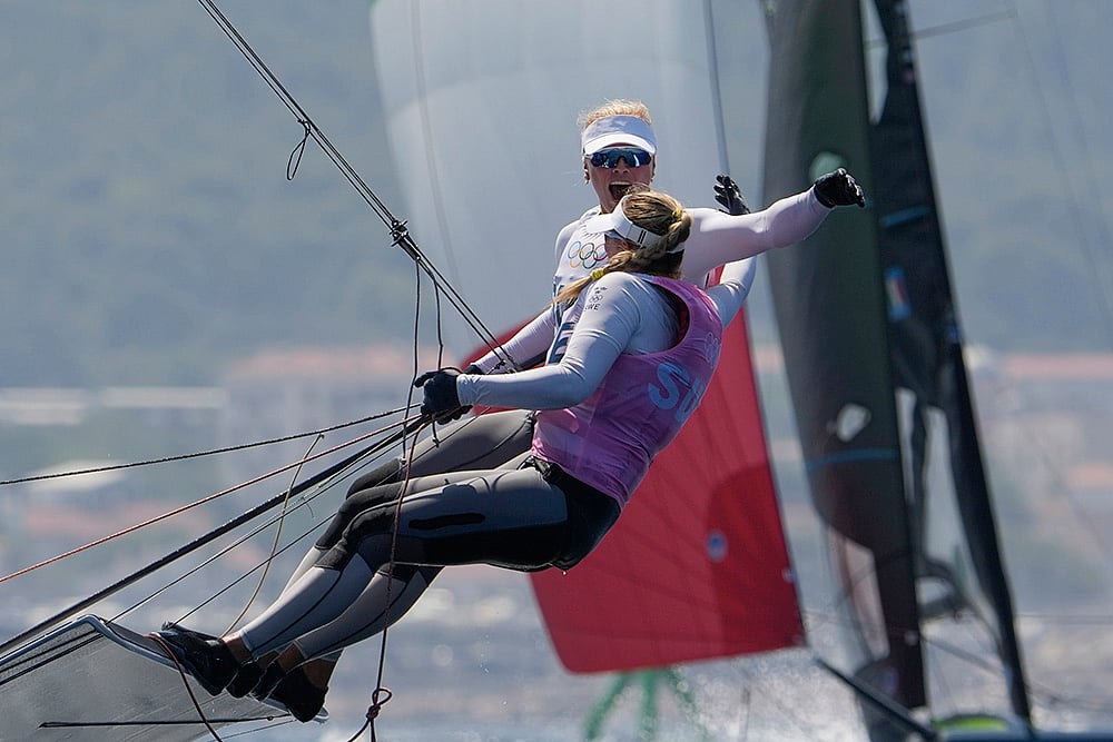 2024 Paris Summer Olympics Sailing womens skiff race_7