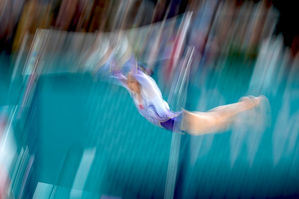 Paris Summer Olympics Day 9 Photo Gallery_Qiu Qiyuan warms up during the womens artistic gymnastics