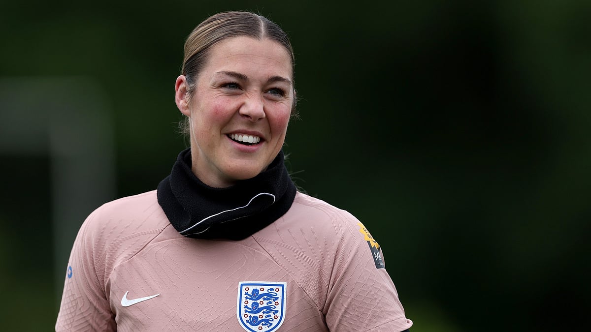PSG's new goalkeeper, Mary Earps