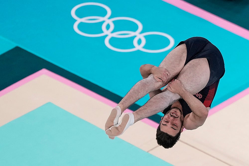 2024 Paris Summer Olympics Mens Trampoline Finals_5