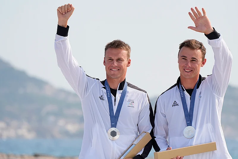2024 Paris Summer Olympics Sailing mens skiff race_4