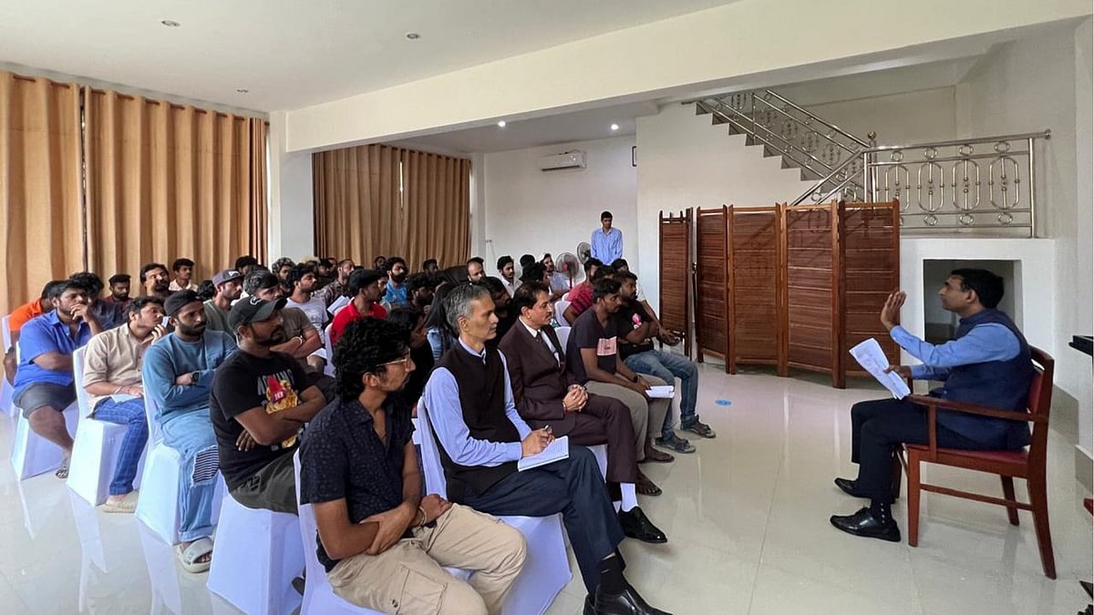 indians rescued from laos 