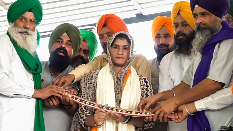 vinesh-phogat-farmer-protest-shambhu-border-pti-photo