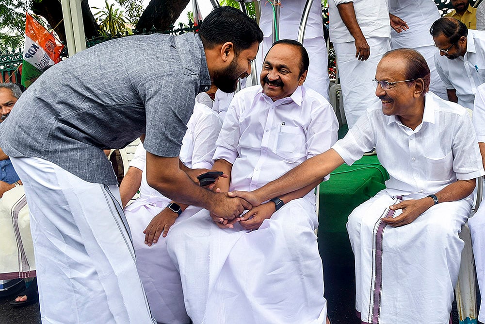 VD Satheesan, IUML leader PK Kunhalikutty during UDF protest over Hema Committee report