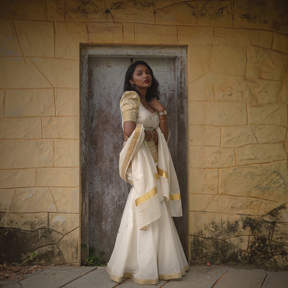 Ivory Cream Kerala Kasavu Lehenga