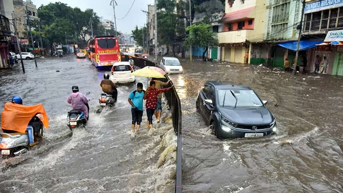 PTI : Heavy rain battered Telangana