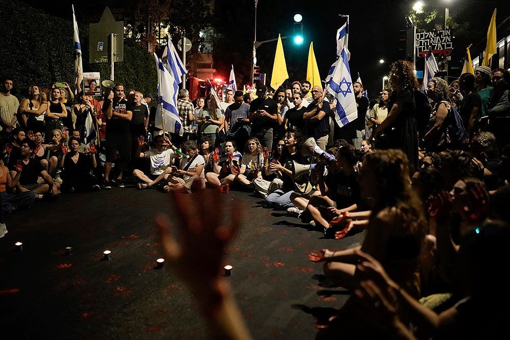 Israels War On Gaza: Protest demanding a cease-fire deal_5