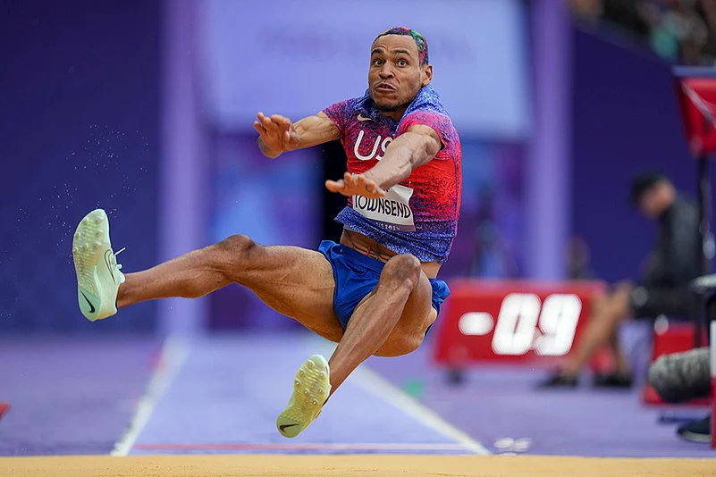 2024 Paris Paralympic Games Day 6 Best Photo_mens long jump T47